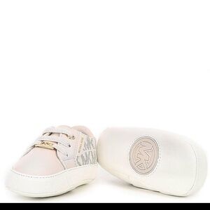 MICHAEL Michael Kors Girls' Baby Izetta Logo Sneaker Crib Shoes size 3 GUC